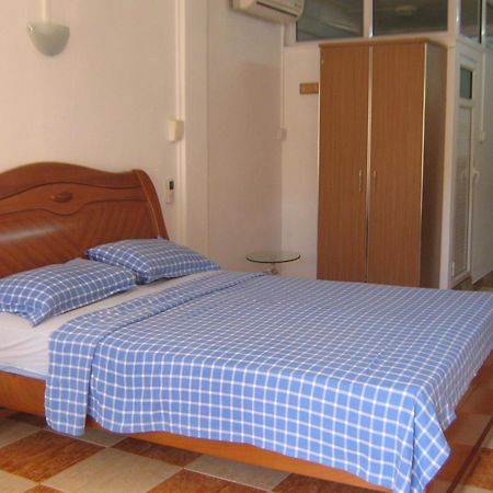 Ebrahim Flats - Grand Baie Beach Kültér fotó