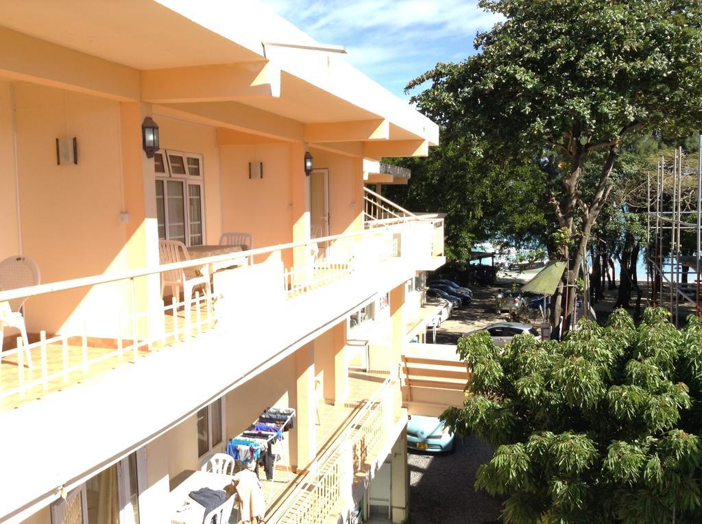 Ebrahim Flats - Grand Baie Beach Kültér fotó