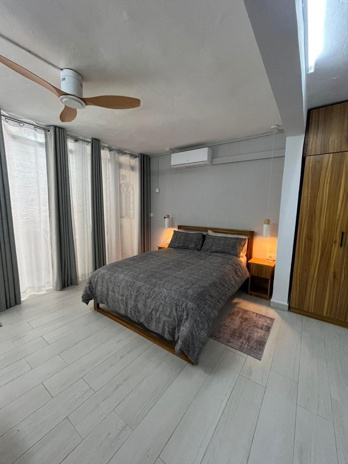 Ebrahim Flats - Grand Baie Beach Kültér fotó