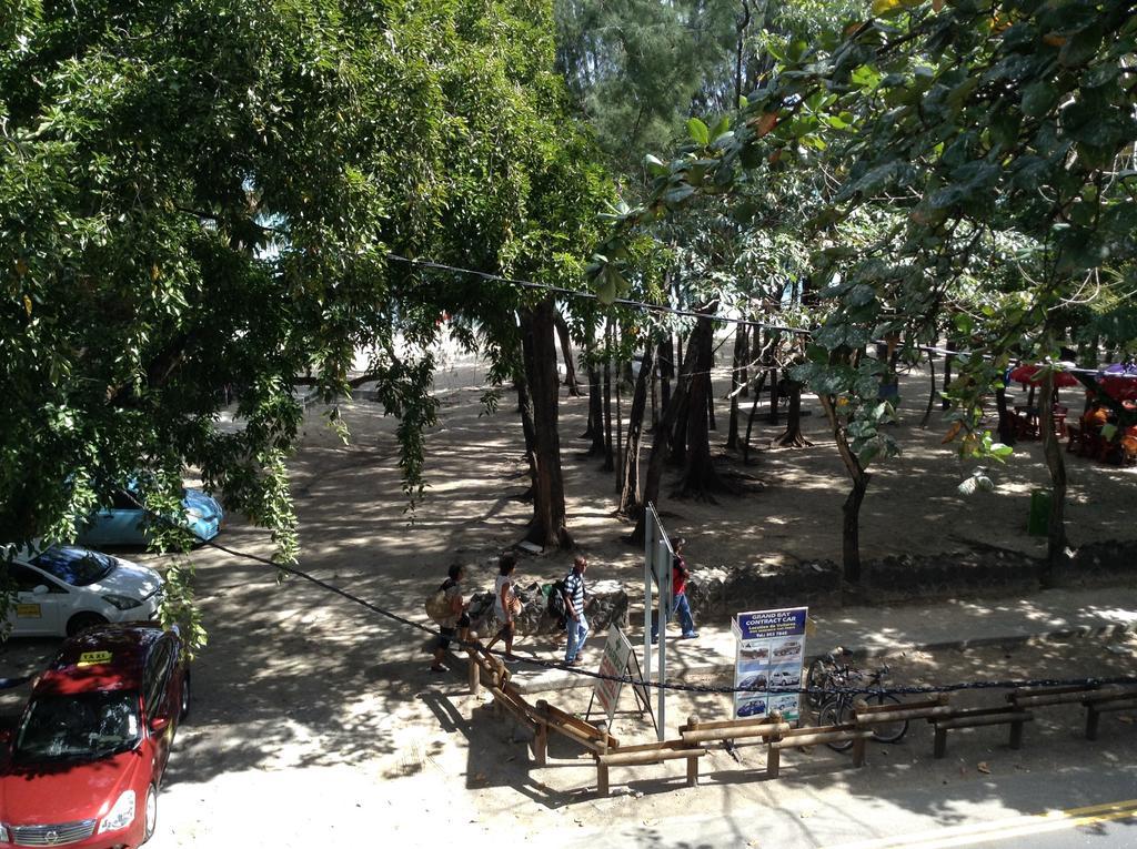 Ebrahim Flats - Grand Baie Beach Kültér fotó