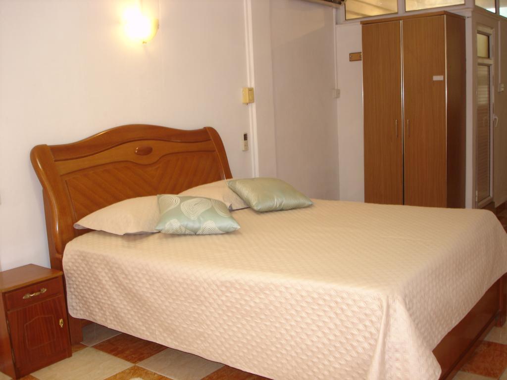 Ebrahim Flats - Grand Baie Beach Kültér fotó